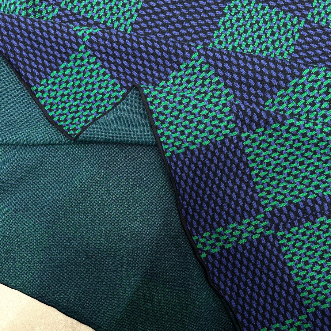 1V Checkered Knitted T-shirt