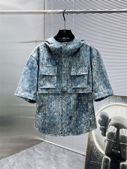 1V Removable denim sleeves for two jackets