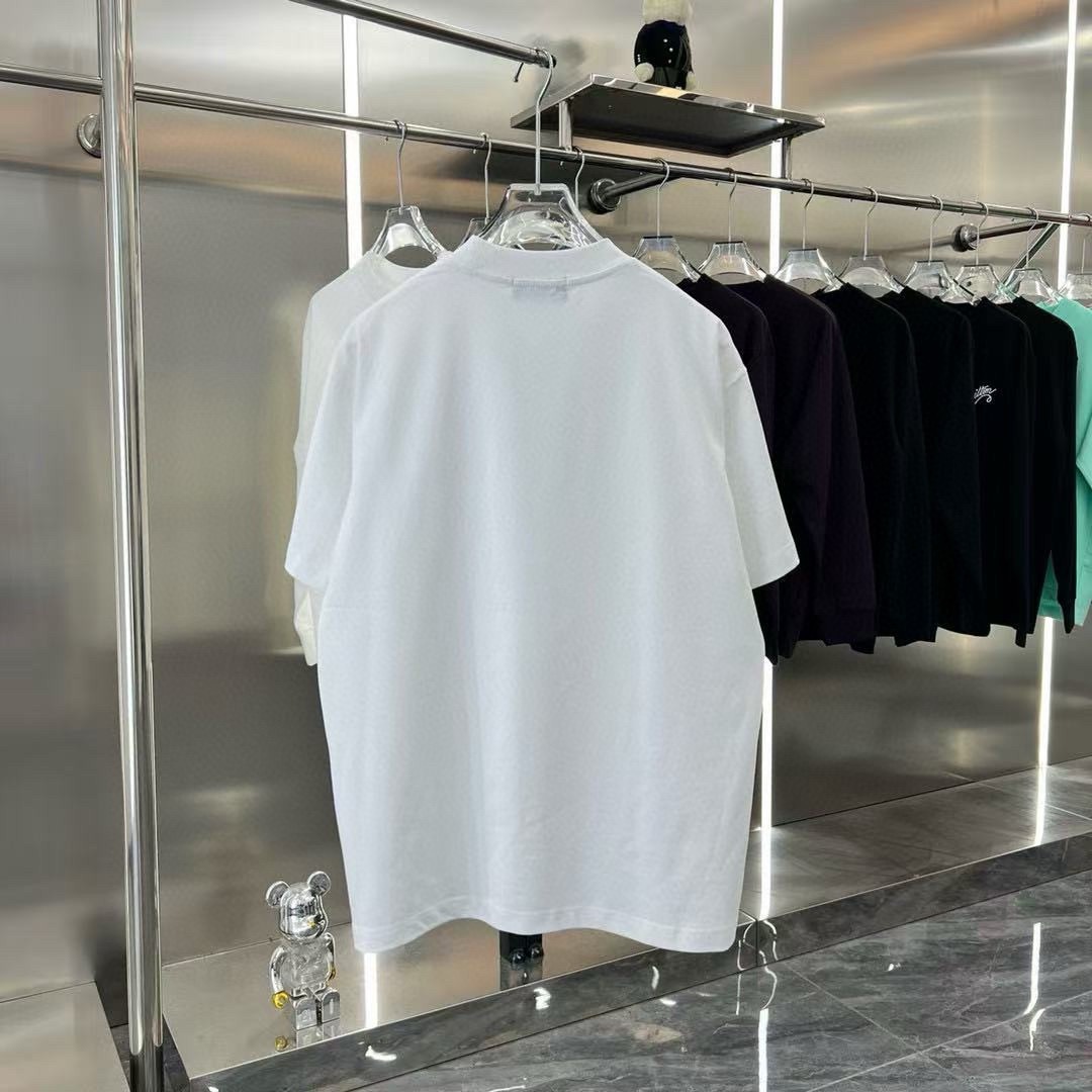 AM Small H leather label short sleeved T-shirt