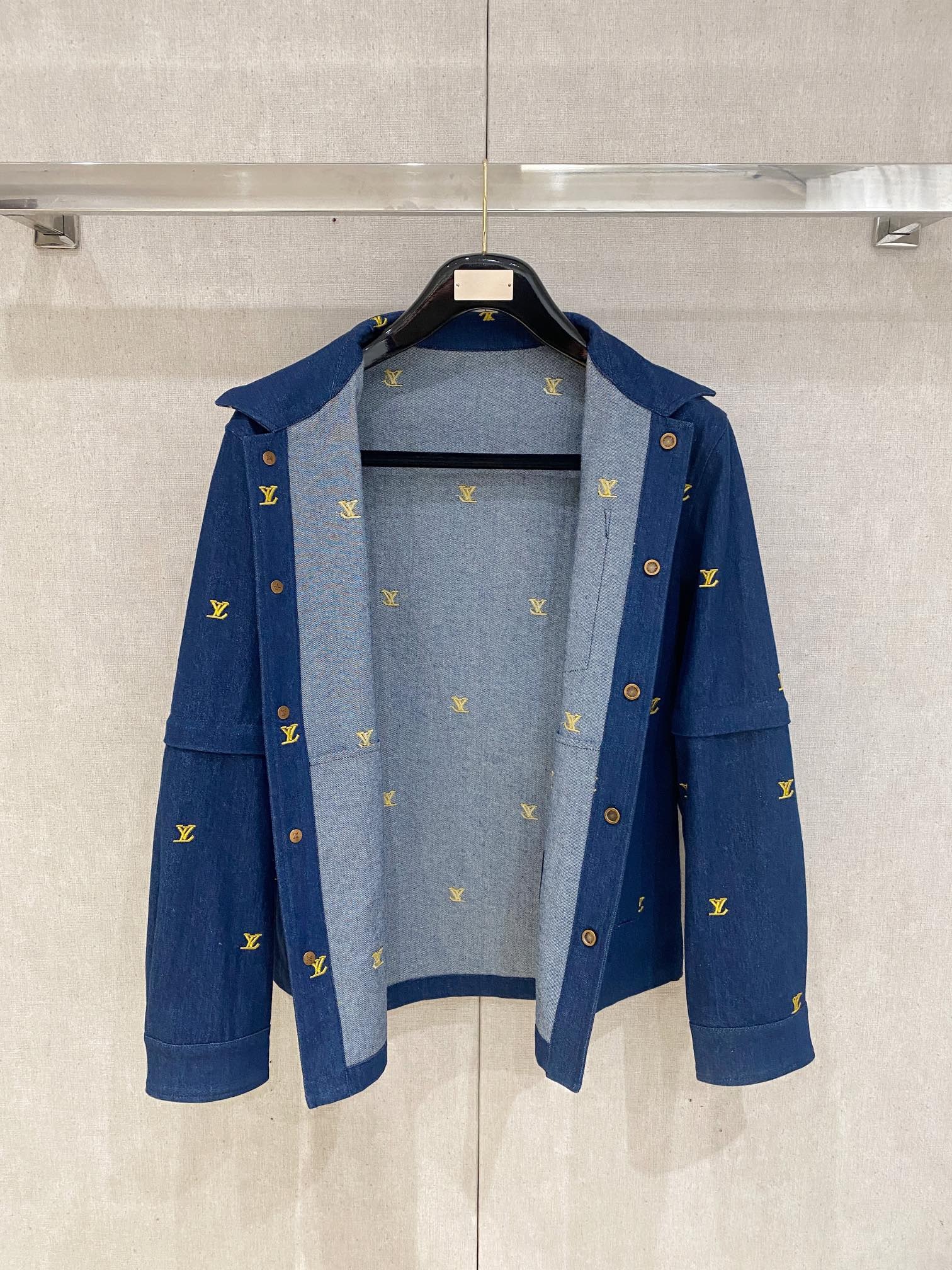 1V Denim denim small logo embroidered jacket with detachable sleeves for 2 outfits