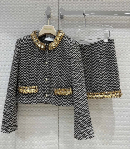 MM Golden sequin woolen short skirt