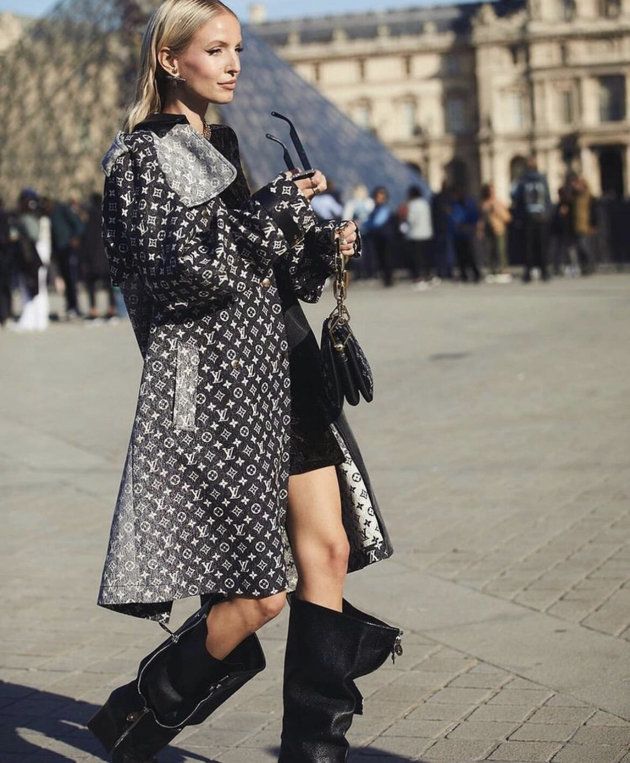 1V Vintage leather collar long windbreaker