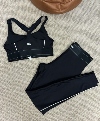 Alo Classic Two tone Yoga Set