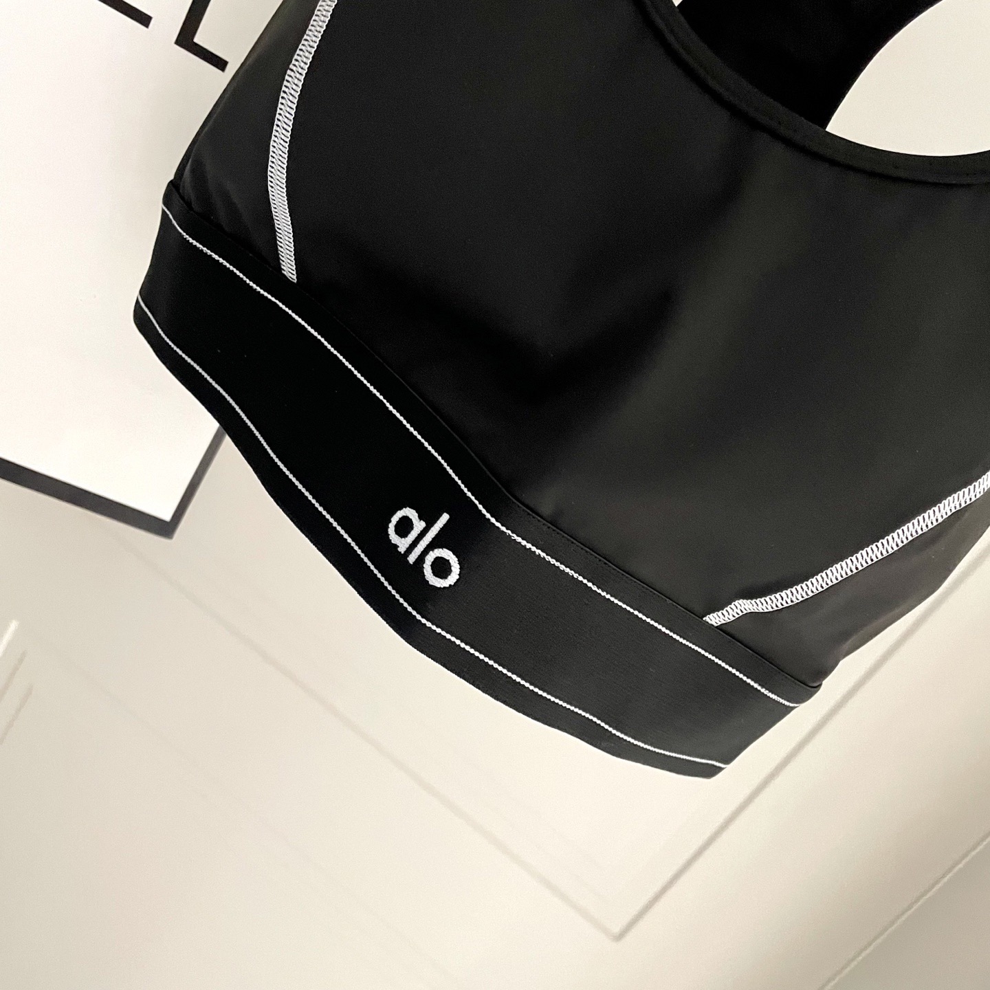 Alo Classic Two tone Yoga Set