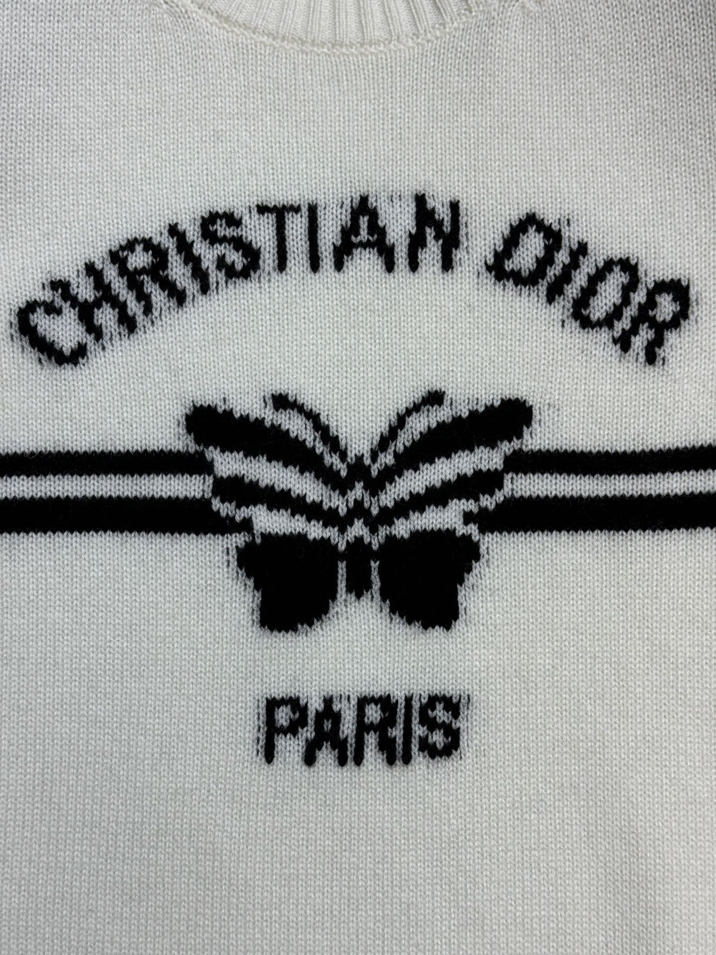 DD Butterfly Knitted Short Sleeve