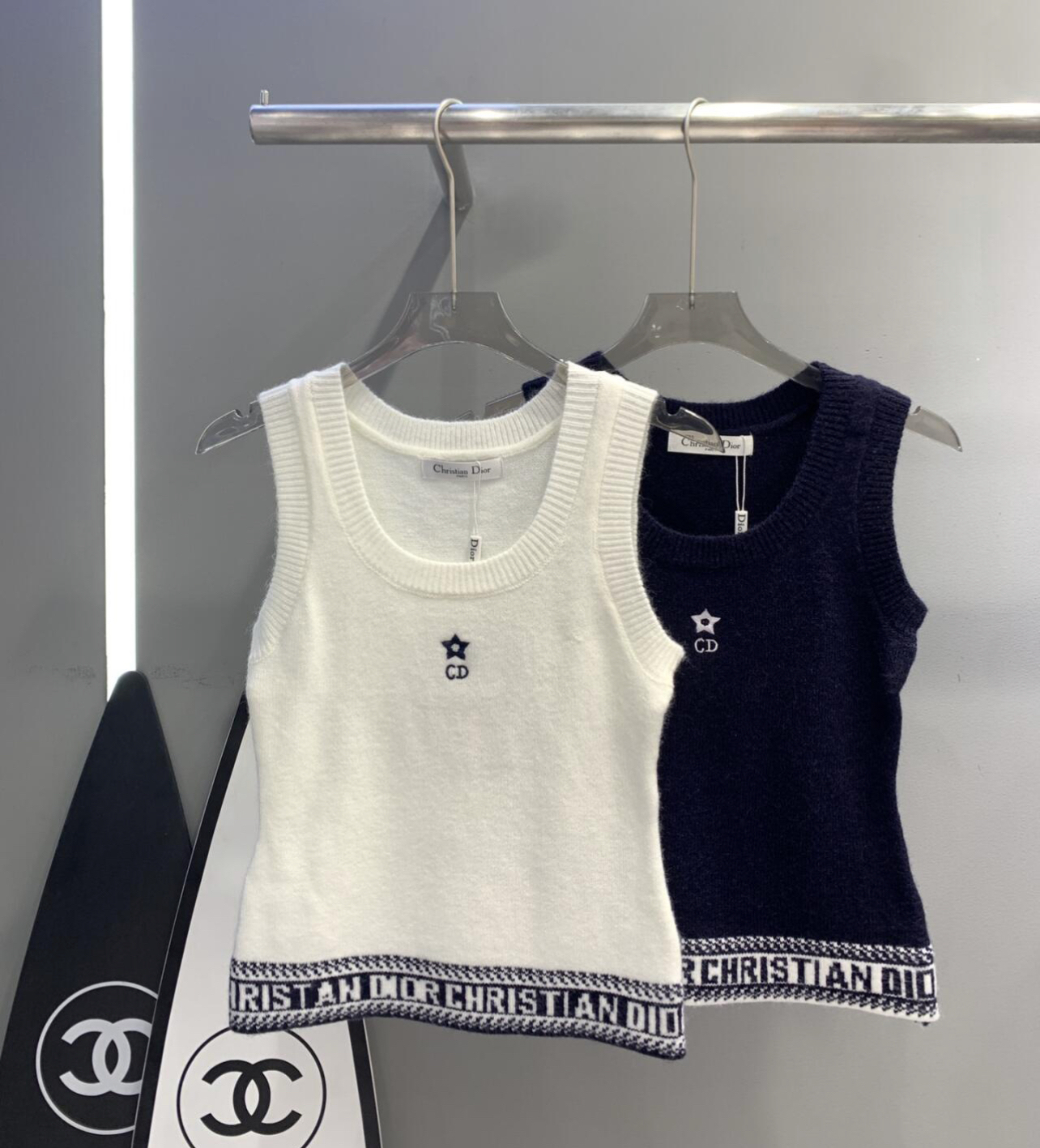 DD Lace letter knitted vest