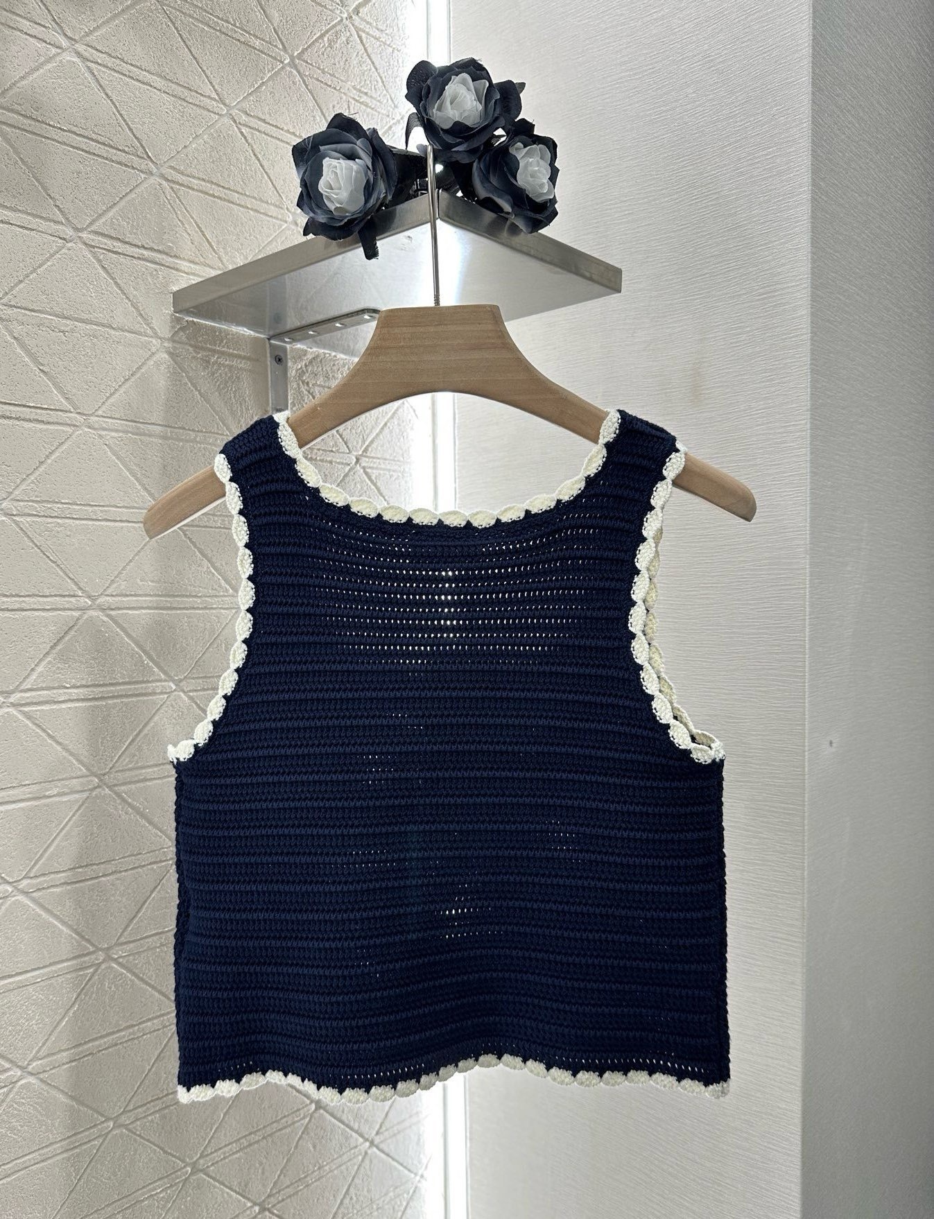 CLIN 25SS Hawaii Vacation Hollow Hook Flower Triumphal Arch Knitted Tank Top