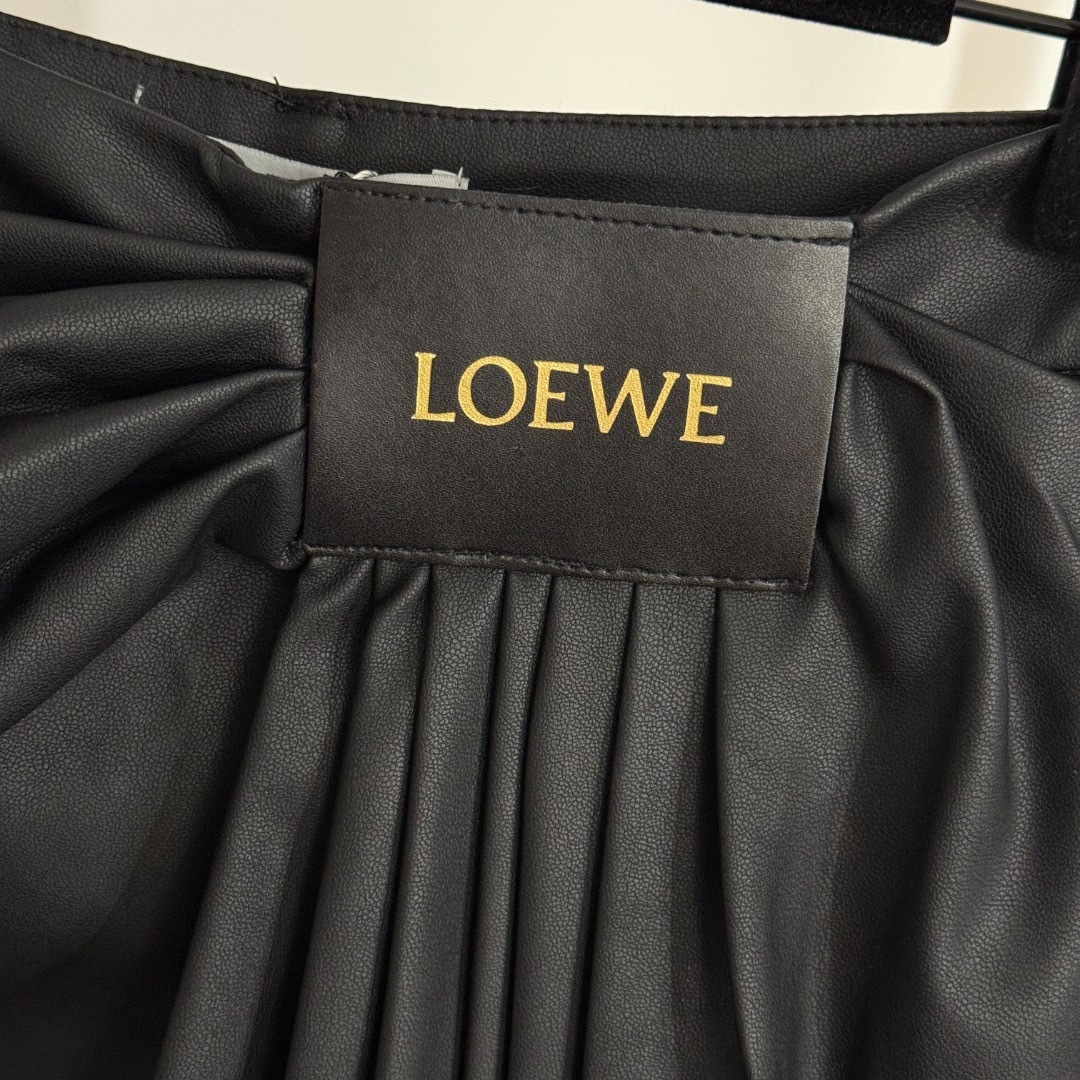 LEW 2025SS Pleated leather pants