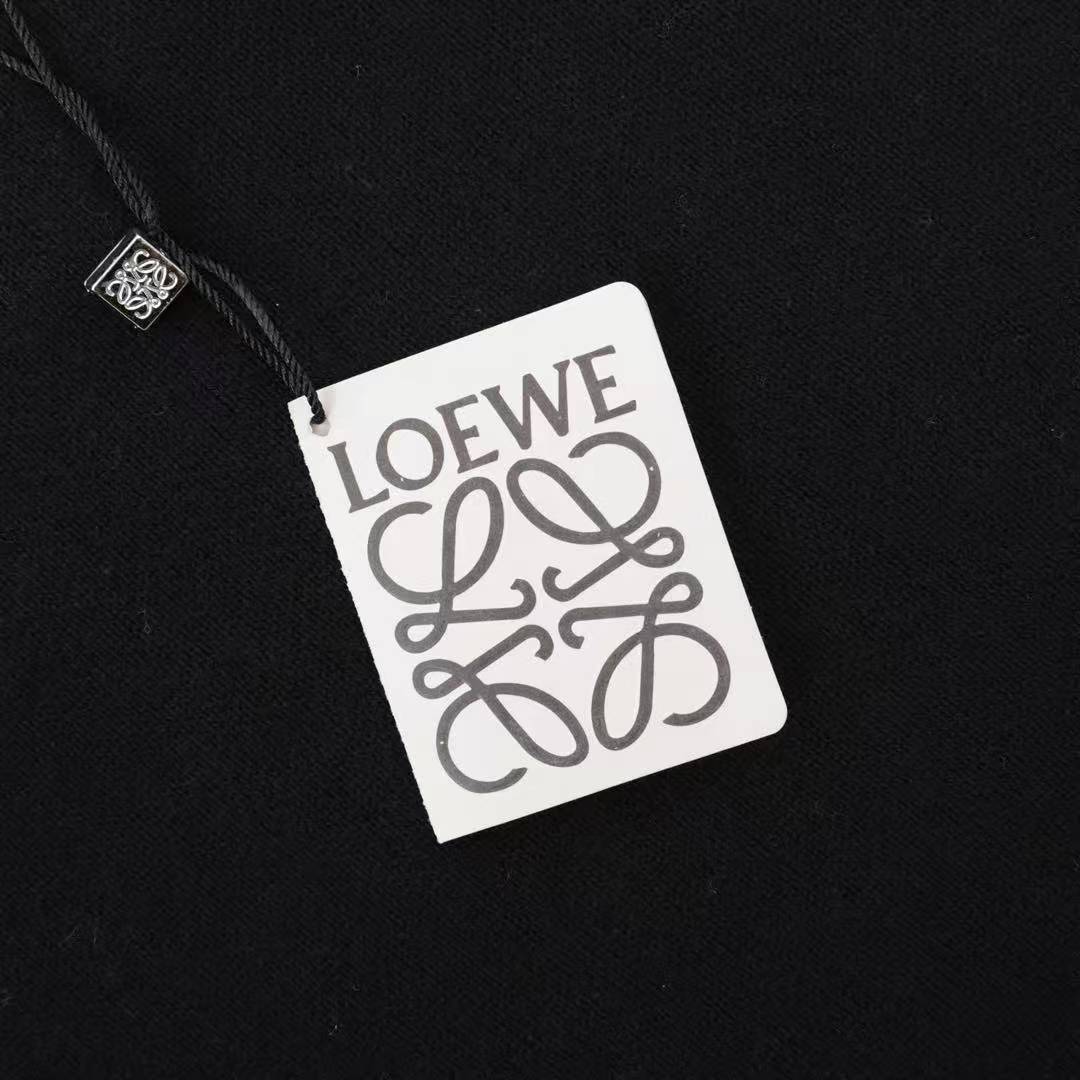 LEW Knitted sweater with large LOGO jacquard pocket on the chest