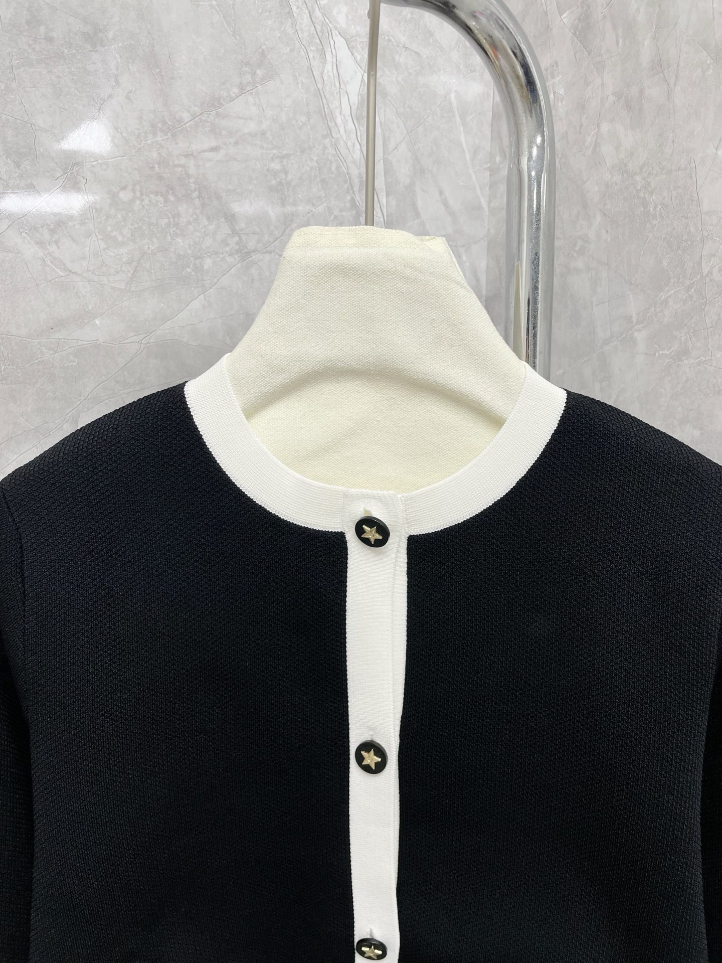 DI 2025SS Color blocked pocket knit sweater