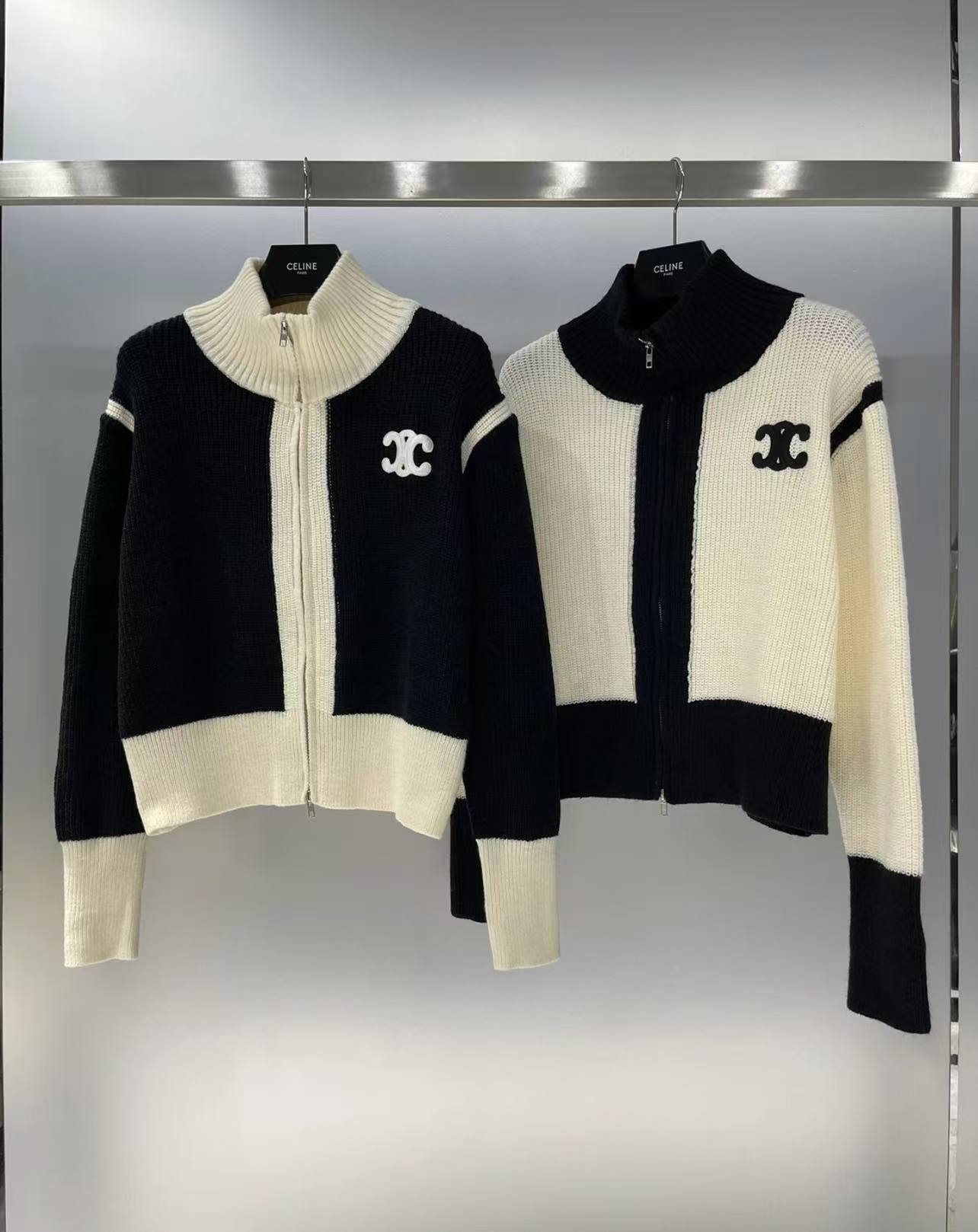 CL Triumphal Gate contrast-colored knitted cardigan