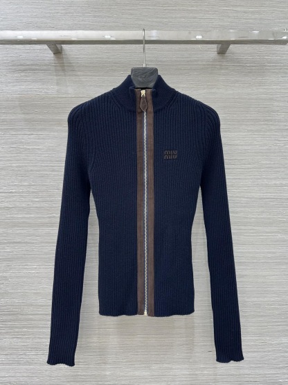 MM 26SS  Frosted edging, half-zipper, small stand collar, knitted