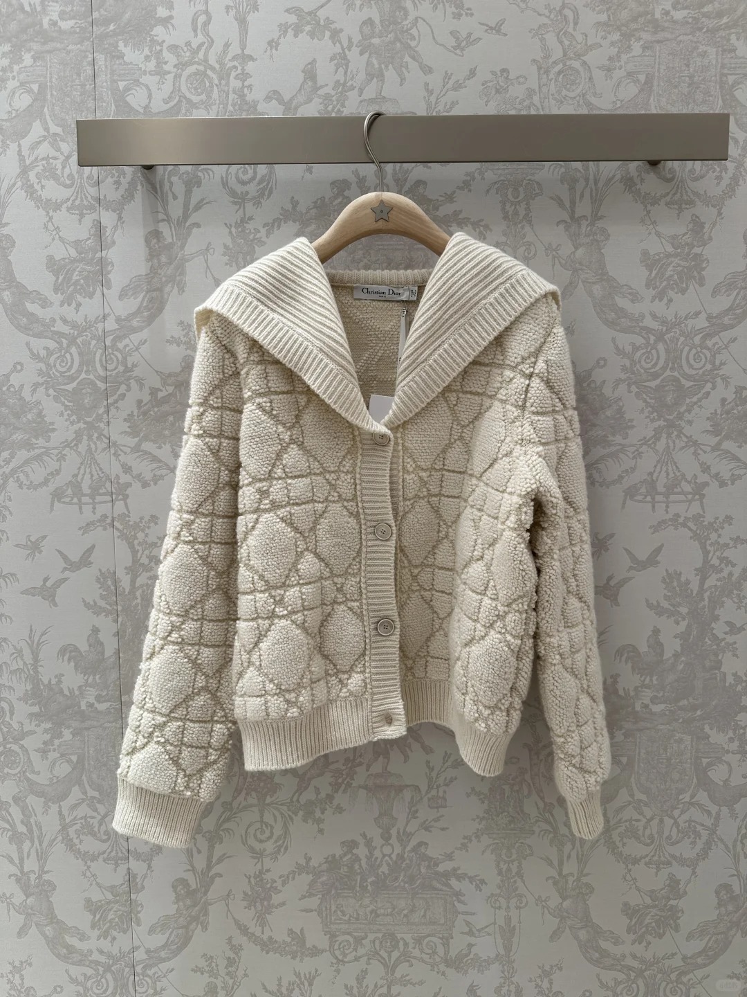 DIO White Rattan Check Navy Collar Cardigan