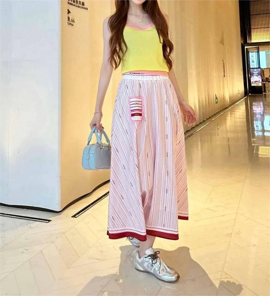 GUCC25SS Striped Saddle Button Pattern Half Skirt