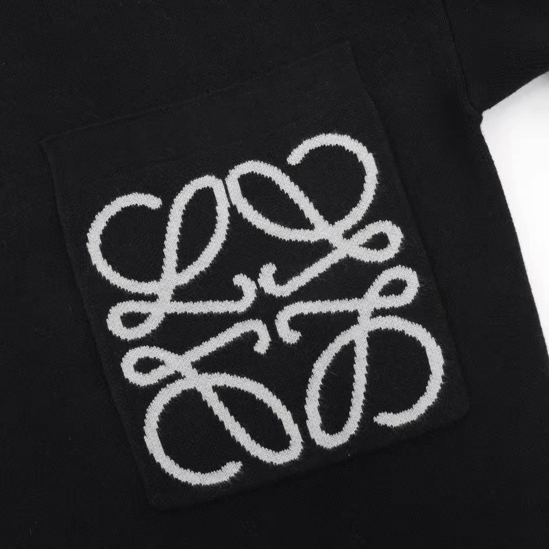 LEW Knitted sweater with large LOGO jacquard pocket on the chest