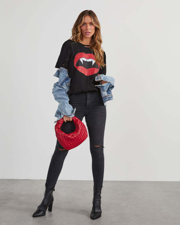 Vampire Lips Distressed Cotton Tee-Matylis