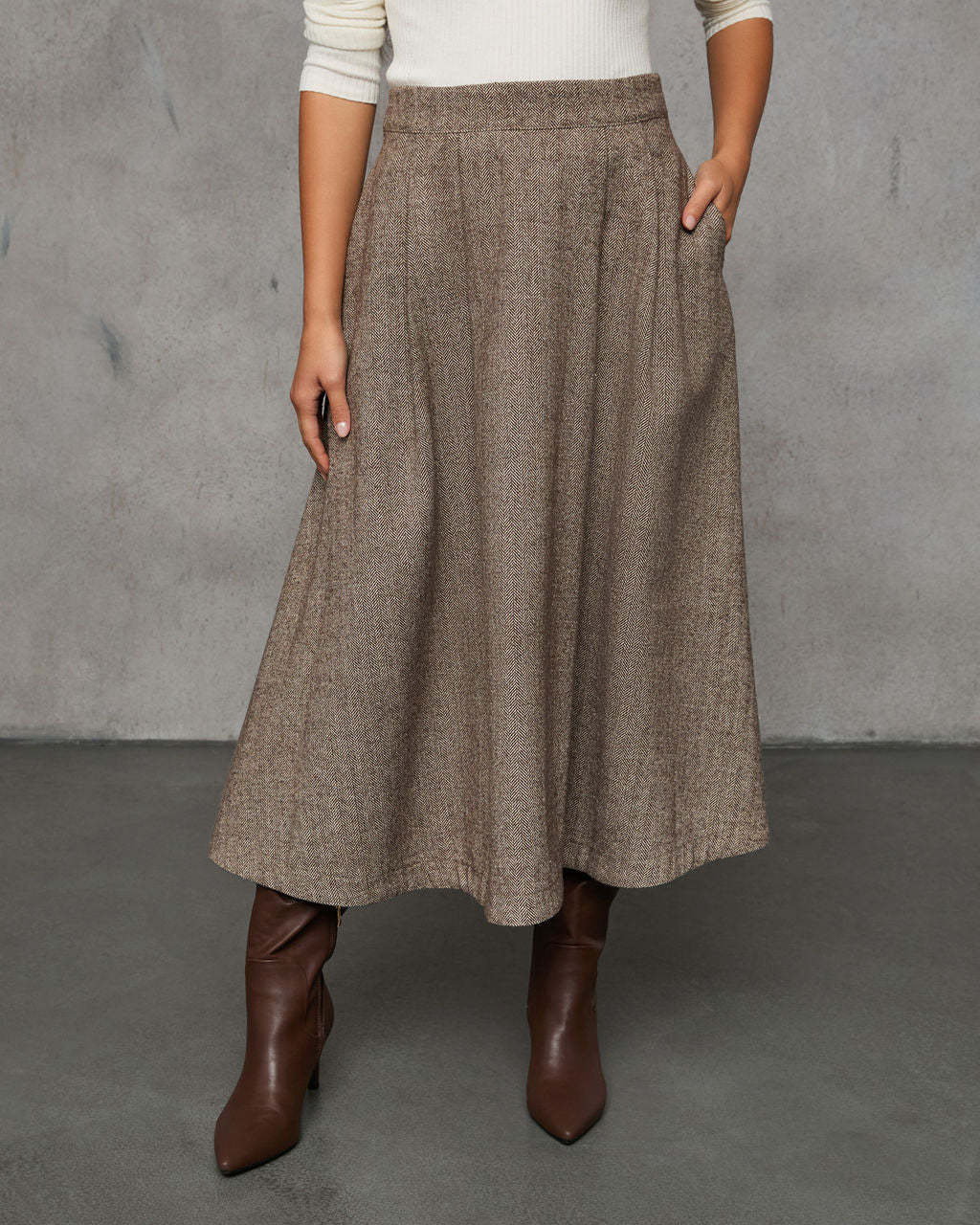 Willah Pleated Pocketed Midi Skirt-Matylis