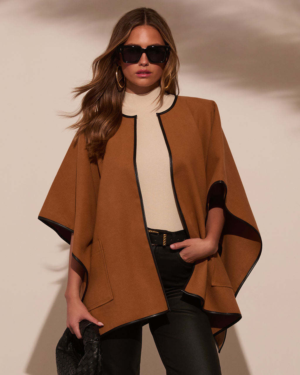 Warm Welcome Contrast Trim Poncho-Matylis