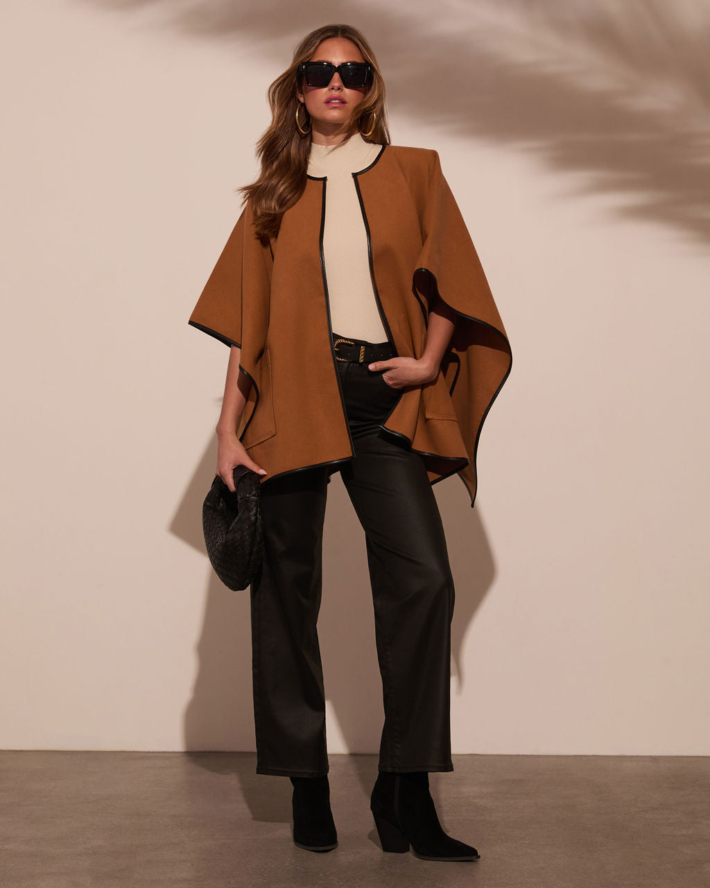 Warm Welcome Contrast Trim Poncho-Matylis