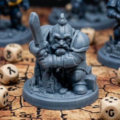 Dungeons&Dragons DND tabletop game Dwarf Soldier 10 model ornament