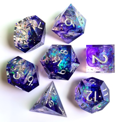 Beautiful seven-piece set of DND resin sharp dice set