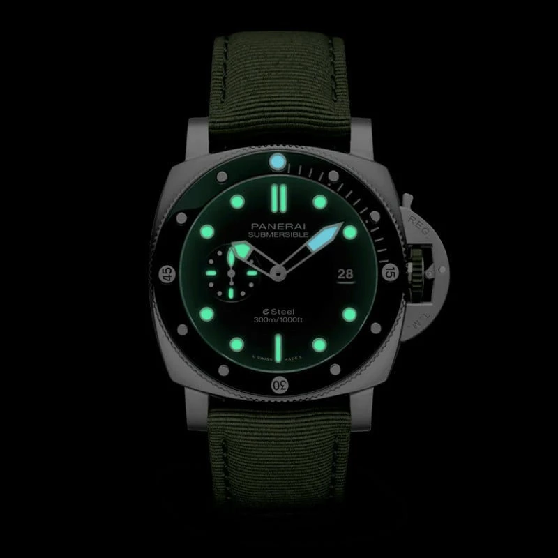PA008  Submersible QuarantaQuattro ESteelTM Verde Smeraldo