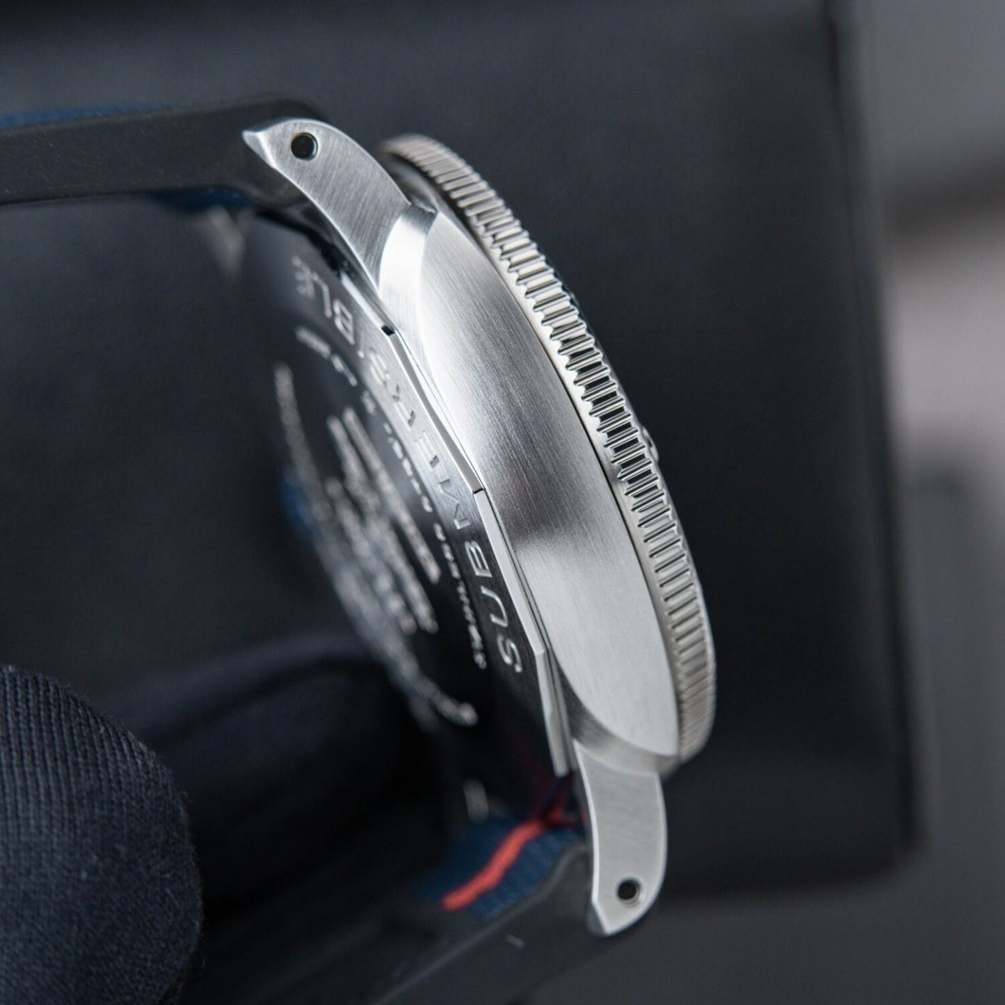 PA002  Submersible QuarantaQuattro Luna Rossa