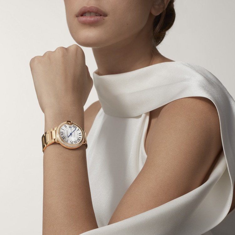 CA010 Ballon Bleu de Cartier watch, 36 mm, mechanical movement with automatic winding. Yellow gold