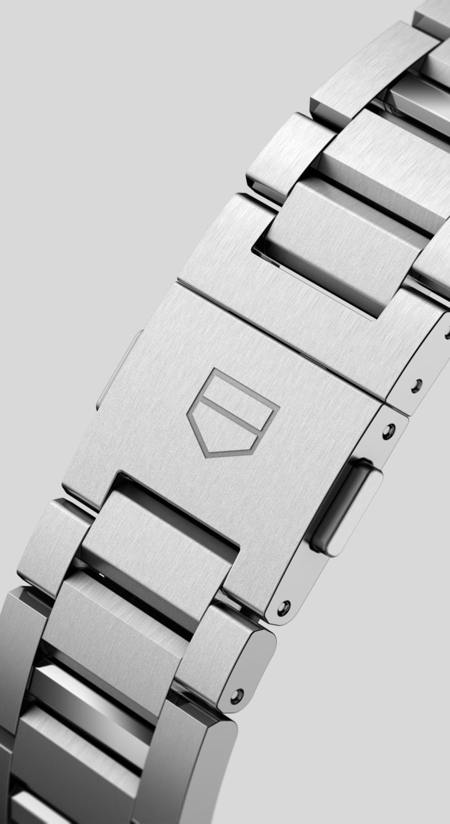 TAG079 CARRERA Diameter 44 mm CBN2A10.BA0643