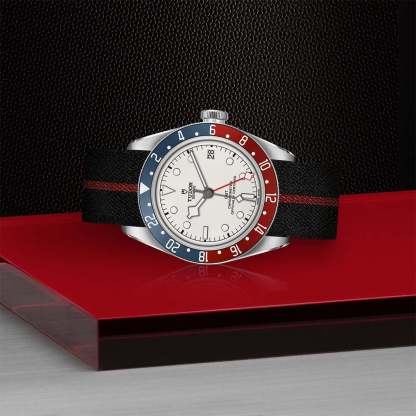 TU128 Tudor Black Bay GMT