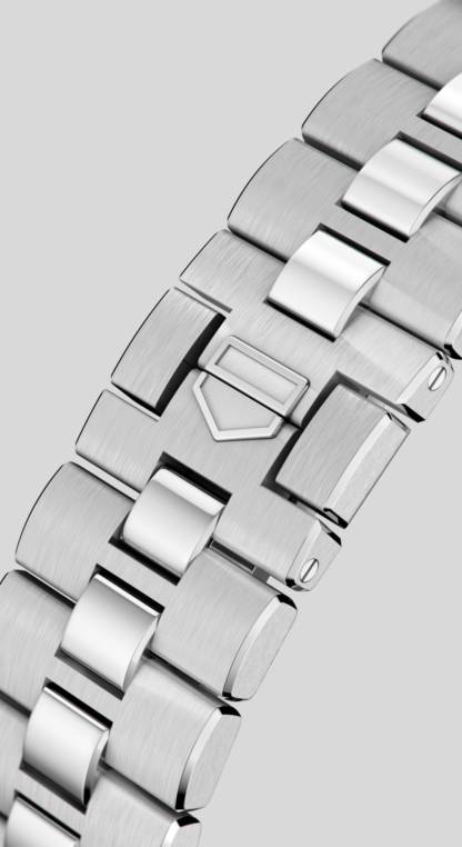 TAG073 TAG HEUER MONACO Automatic Chronograph - Diameter 39 mm CBL2111.BA0644