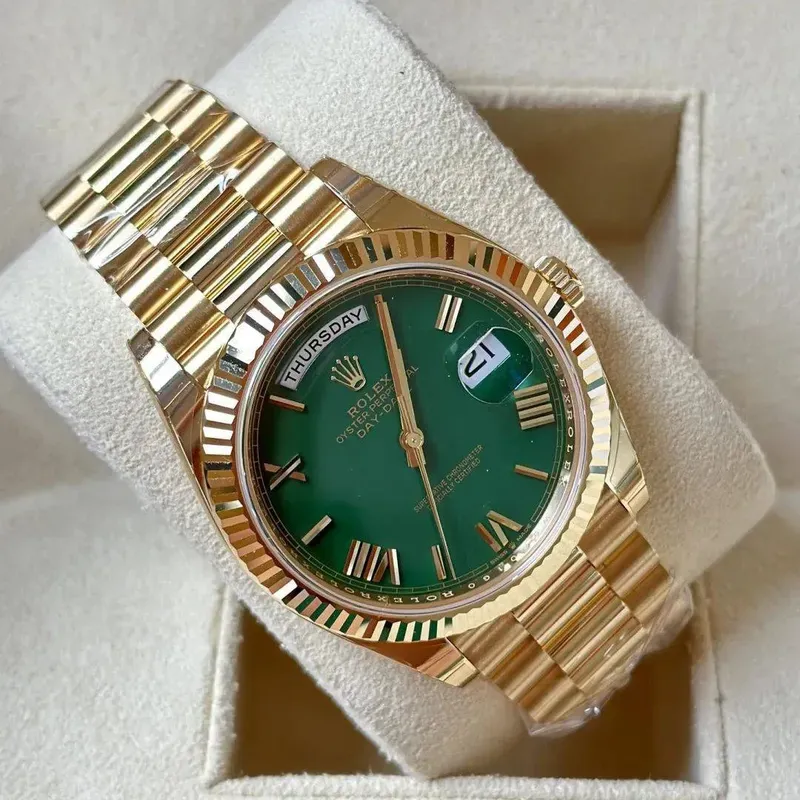 RL058 Day-Date 40 With Green Lacquered Dial 228238
