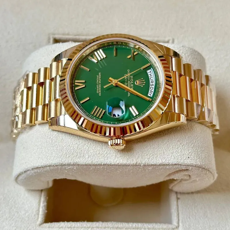 RL058 Day-Date 40 With Green Lacquered Dial 228238