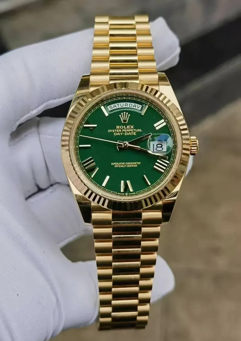 RL058 Day-Date 40 With Green Lacquered Dial 228238