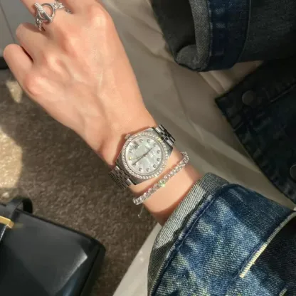 RL045  179174 Diamond Lady Datejust "White Gold Bezel" Mother Of Pearl-White