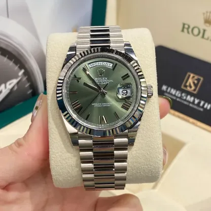 RL054  Day-Date 40 Presidential Olive green dial, Fluted Bezel, President bracelet, White gold Watch