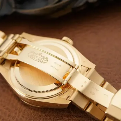 RL061  326938 Sky-Dweller Champagne-Colour - New