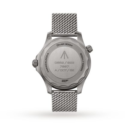 OM138 OMEGA Seamaster Diver 300m James Bond 007 210.90.42.20.01.001