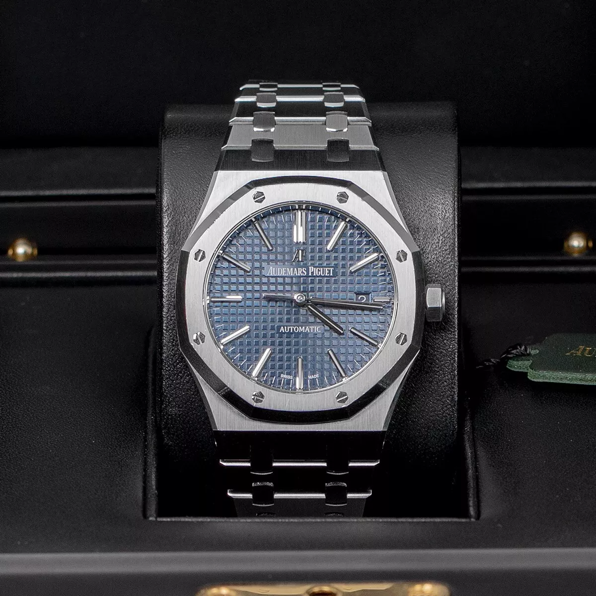 AP304  Royal Oak Selfwinding 41mm Stainless Steel Blue Dial 15400ST.OO.1220ST.03