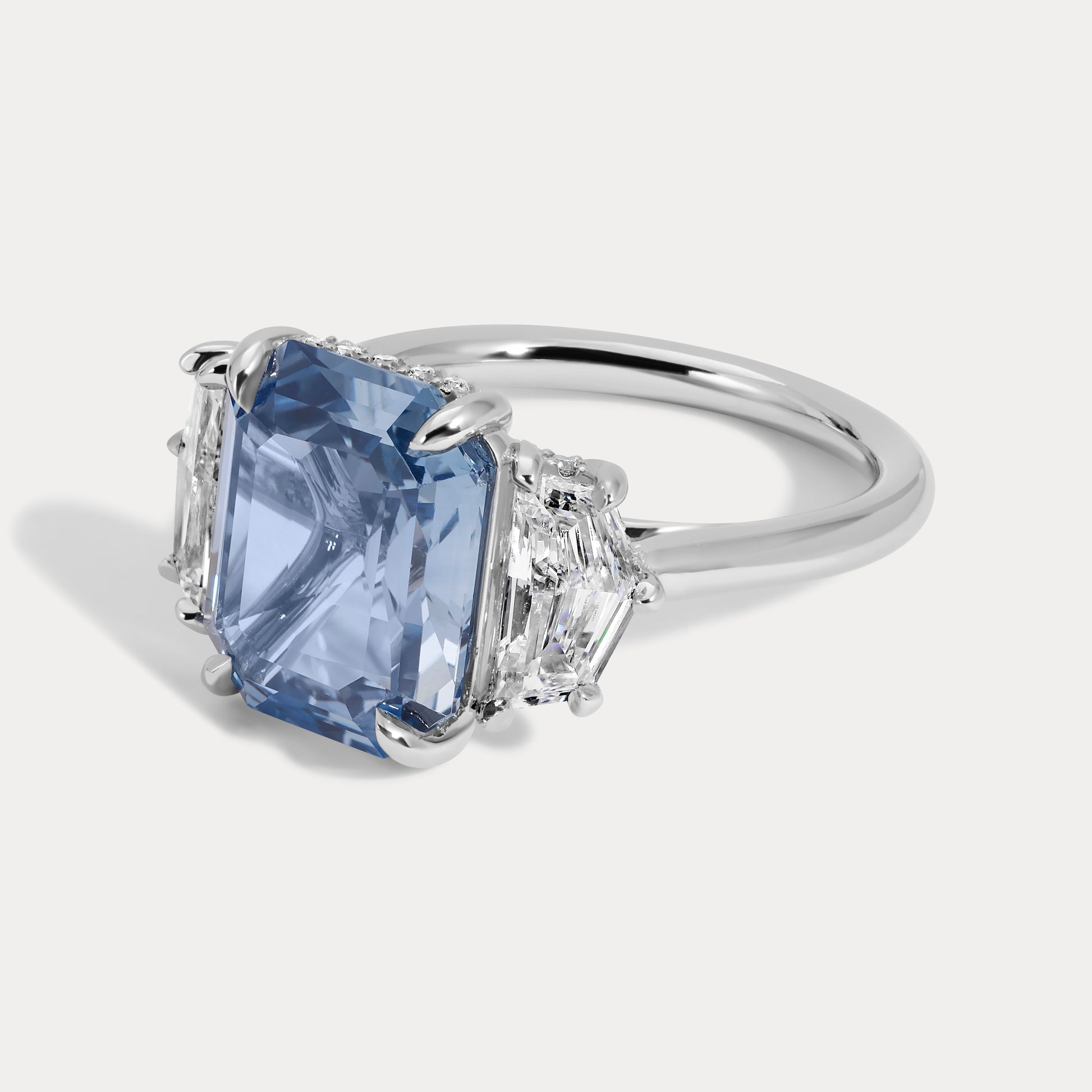  Julia - 3.02ct Earth Mined Sapphire Cocktail Ring