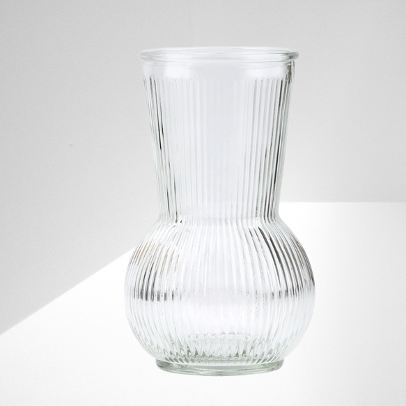 Einfache mittelgroße Vase aus mattiertem Klarglas