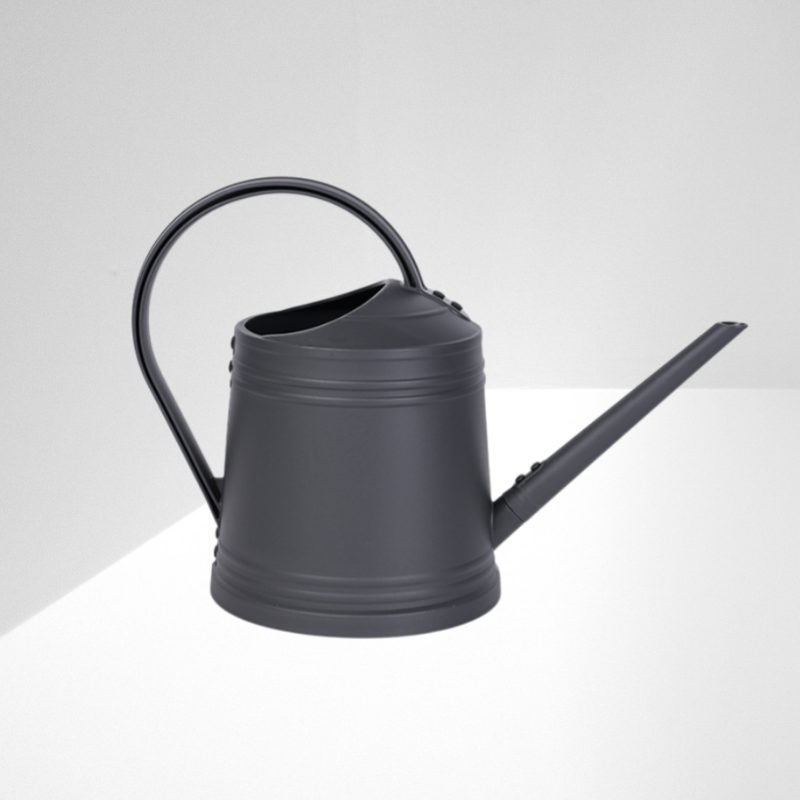 Gartenarbeit und landwirtschaft bewässerung artefakt gießkanne