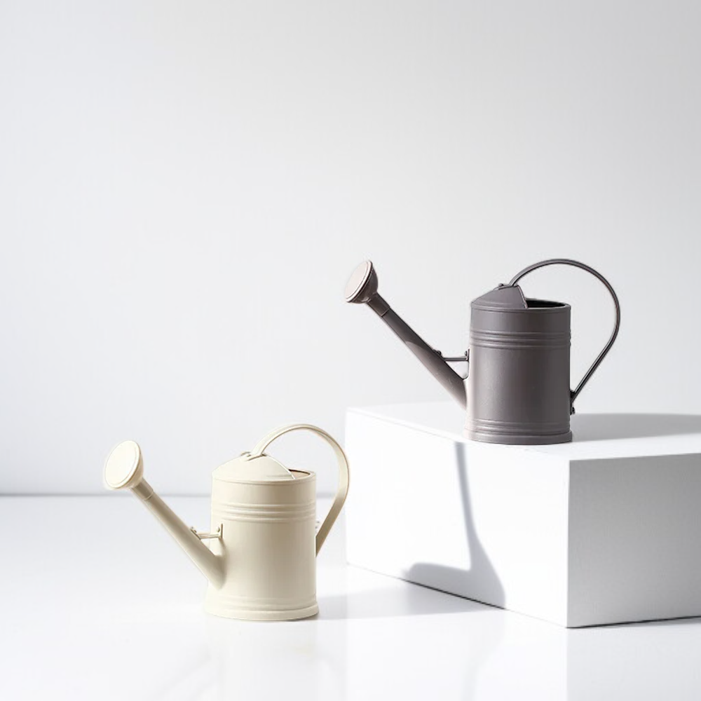 Gartenarbeit und landwirtschaft bewässerung artefakt gießkanne