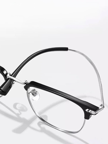 🎁Smart auto-focus glasses ✨ No eye exam needed—prescription automatically adjusts to your vision needs from -7 to +7.👓 Blocks 99.9% of blue light