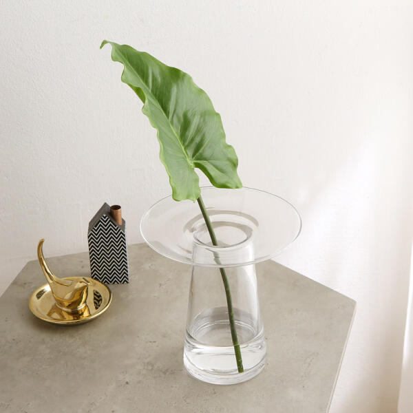 Simple Gray Straw Glass Vase