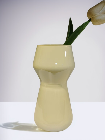 High-end vintage Fenton cream vase