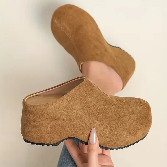 Damskie buty typu mule w nowym stylu