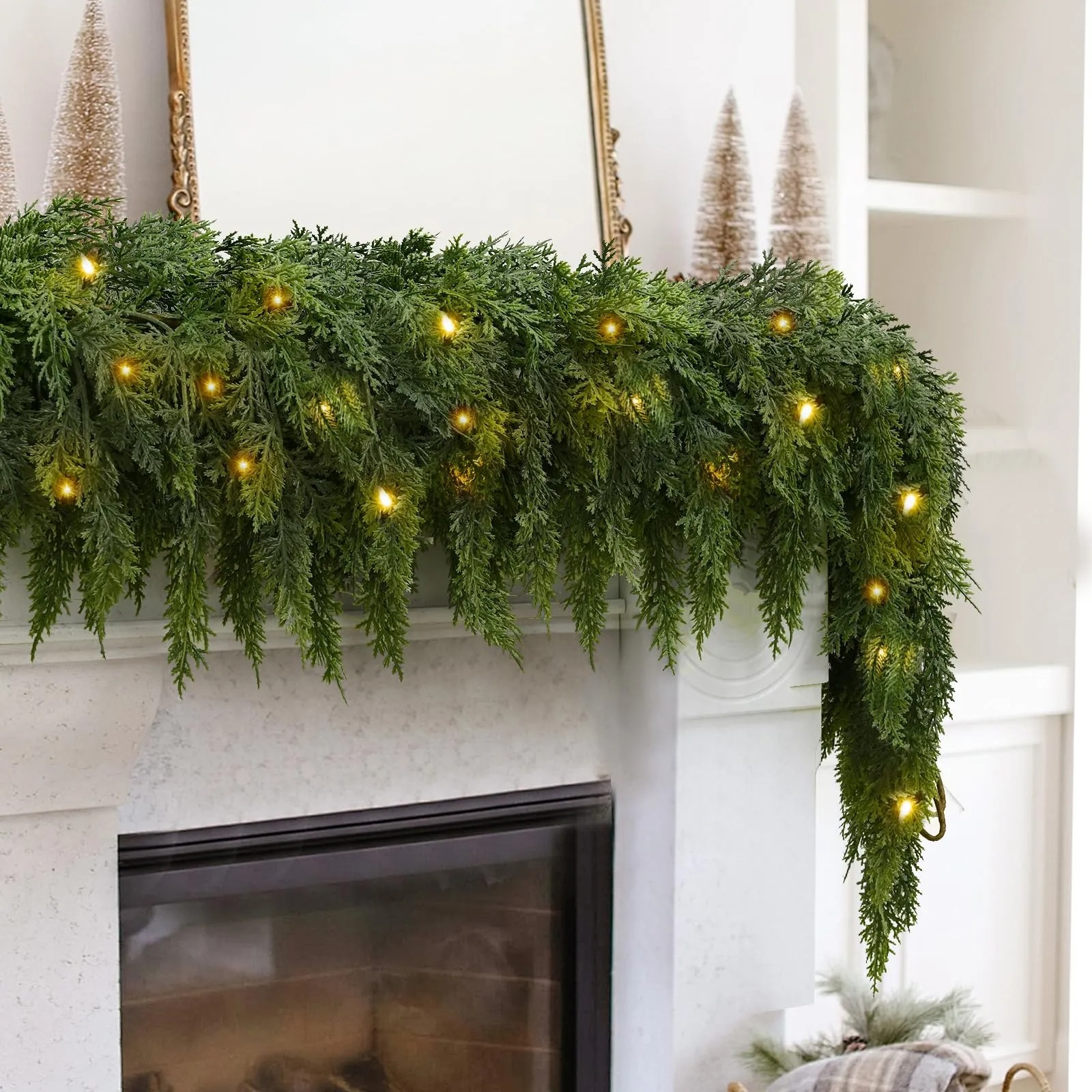 🏆2025 HOT SALE💥 Pre-lit Christmas Cedar Garland