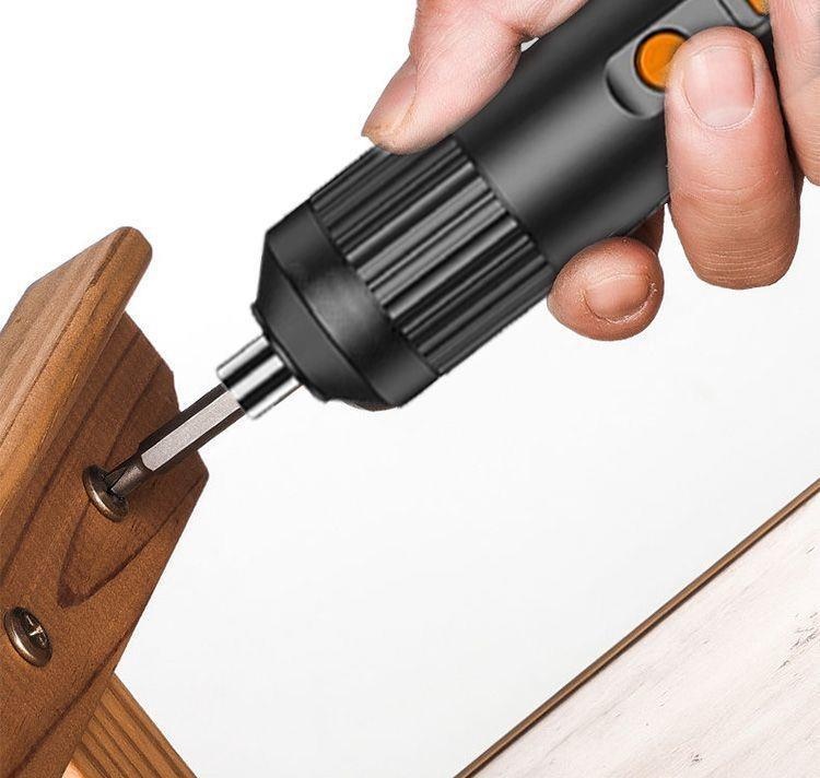 Lightweight and portable electric screwdriver