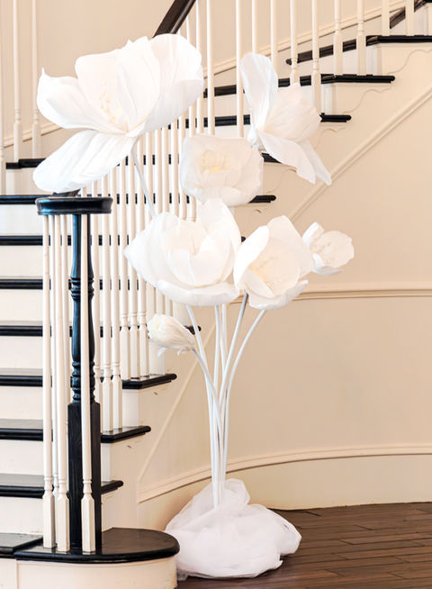 All White Artistic Flower Decoration